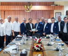 Menhut Bertemu Jajaran Fakultas Kehutanan IPB, Bahas Potensi Kerja Sama Smart Forestry - JPNN.com