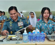 Sukseskan Program Pemerintah, TNI AL Laksanakan Makan Bergizi Gratis - JPNN.com