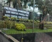 Pak Presiden, Selamatkan ASN Dikti dari Menteri Pemarah, Main Tampar, Tukang Pecat - JPNN.com