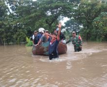 6 Kecamatan di Sragen Dilanda Banjir Imbas Hujan Deras - JPNN.com