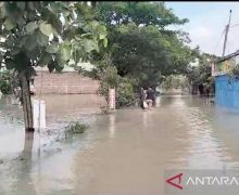 100 Km Jalan Provinsi di Jateng Rusak Parah Gegara Banjir - JPNN.com