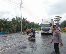 Ini Upaya Polda Riau Cegah Distribusi Sembako Terganggu Saat Melewati Jalintim KM 83 - JPNN.com