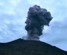 Status Gunung Ibu Turun jadi Level Siaga, Warga Diimbau Waspadai Banjir Lahar Dingin - JPNN.com