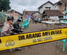 Temukan Kejanggalan, Polisi Bongkar Makam Korban Dugaan Pembunuhan di Pacet - JPNN.com