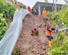 Tanah Longsor, Banjir & Angin Kencang Melanda Kabupaten Kudus - JPNN.com