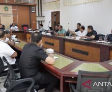 Perintah Bupati Jembrana: Segera Cairkan Gaji Pegawai Honorer - JPNN.com