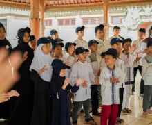 Pegadaian Peduli Bersama Influencer BUMN Menggelar Aksi Sosial & Hibur Anak Panti Asuhan - JPNN.com