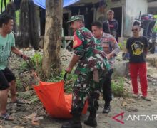 Jasad Pria Berkaus Loreng TNI Ditemukan di Pantai Minajaya, Begini Kondisinya - JPNN.com