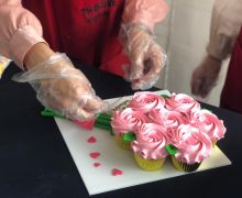 Cupcake Bentuk Bunga Ini Bisa Jadi Hadiah untuk Orang Tersayang di Valentine's Day - JPNN.com