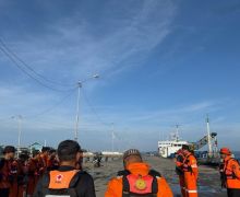 Nelayan Hilang Setelah Terjatuh dari Perahu di Perairan Buton Selatan, Tim SAR Bergerak - JPNN.com