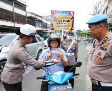 Cegah Kecelakaan, Polantas Periksa Kondisi Sopir dan Bus di Pekanbaru - JPNN.com