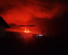 Berulah Lagi, KKB Bakar Gedung SMP di Papua Tengah - JPNN.com