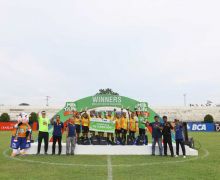 SDN Kalibanteng Kidul 03 & Klepu 03 Berjaya di MilkLife Soccer Challenge - JPNN.com