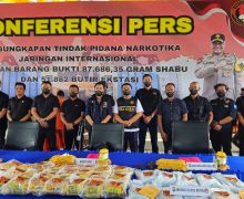 Bea Cukai & Polres Bengkalis Gagalkan Penyelundupan 87,7 Kg Sabu-Sabu di Perairan Sepahat - JPNN.com