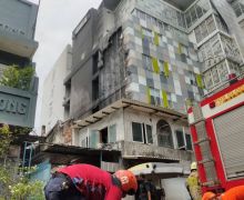 Hotel 101 Urban Glodok Jakbar Terbakar, Asap Masih Mengepul - JPNN.com