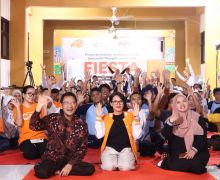 Fiesta dari FWD Bantu Siswa Penyandang Disabilitas Melek Literasi Keuangan - JPNN.com