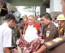 Haji Alim Ditahan Jaksa di Rutan Pakjo Palembang - JPNN.com