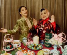 Tradisi Hari Raya, Hetty Koes Endang Berkolaborasi dengan Anaknya - JPNN.com