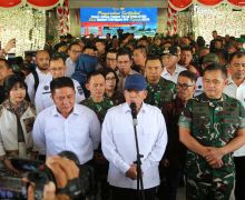 Gubernur Herman Deru Dampingi Menteri Nusron Wahid Serahkan Sertifikat Puslatpur TNI AD - JPNN.com