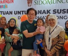 Sido Muncul Berikan Bantuan Rp 425 Juta untuk Anak Terduga Stunting di Jonggol - JPNN.com