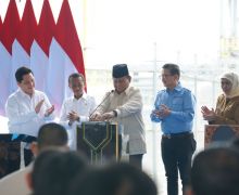 Resmikan Fasilitas Freeport di Gresik, Prabowo Berpesan Tegas soal Hilirisasi - JPNN.com