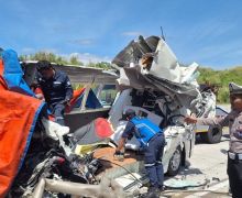 Sopir Travel Kecelakaan Maut di Tol Cisumdawu Ditetapkan Jadi Tersangka - JPNN.com