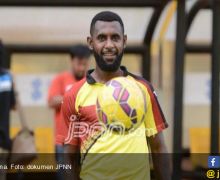 Yanto Basna Kembali Dikontrak Prachuap FC, Kariernya Makin Panjang di Thailand - JPNN.com