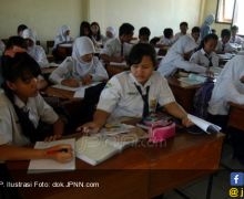 Masuk Semester Dua, 46 SMP Sekolah Lima Hari - JPNN.com