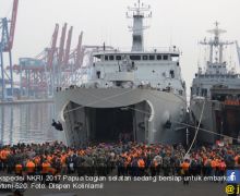 KRI Bintuni Angkut Ribuan Peserta Ekspedisi NKRI - JPNN.com