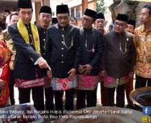 Sambil Nostalgia, Jokowi Pesan Bangun Kampung Betawi - JPNN.com