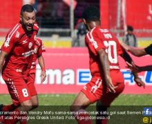 Semen Padang Pesta Gol ke Gawang Persegres - JPNN.com