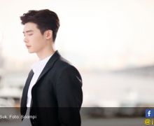 Mau Pulang, Lee Jong-suk Malah Dideportasi - JPNN.com