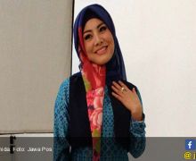 Tak Mau Kalah dari Milenial, Cici Paramida Aktif Rayakan Kemerdekaan - JPNN.com