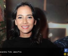 Nadine Alexandra Berdayakan Petani Kopi - JPNN.com