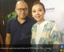 Asri Welas dan Suami Sudah tak Tinggal Serumah? - JPNN.com