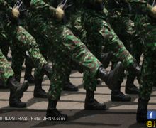 Kibarkan Bendera Palu Arit, Kafe Garasi 66 Disambangi TNI - JPNN.com