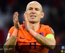 Arjen Robben Gantung Sepatu - JPNN.com