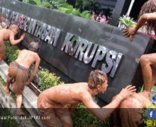 Massa Desak KPK Usut Lagi Kasus Suap Pilkada Tapteng - JPNN.com