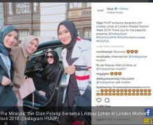 Nonton Fashion Show, Lindsay Lohan Pakai Busana Muslim Hitam - JPNN.com