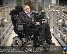 Stephen Hawking Yakin Alien Ancaman bagi Umat Manusia - JPNN.com