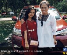 Elly Sugigi Beri Nama Panggung Putrinya - JPNN.com