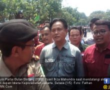 Yusril Ingatkan Jokowi Berpihak ke Buruh Lokal ketimbang TKA - JPNN.com