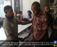 Frantinus Nirigi Menangis, Ingin Pulang ke Papua Daftar CPNS - JPNN.com