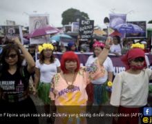 Perempuan Filipina Muak dengan Kelakuan Cabul Duterte - JPNN.com