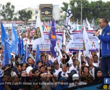 Zulkifli dan Amien Rais Buat Lautan Biru di Pekanbaru - JPNN.com