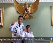 Keinginan Bocah Pemanjat Tiang Bendera saat Bertemu Jokowi - JPNN.com