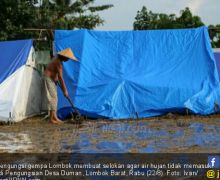 Pengungsi Korban Gempa Menangis saat Keluarga Besan Datang - JPNN.com