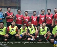Kepompong Distro Sediakan Rompi untuk Tim Futsal Donwori Aja - JPNN.com