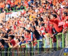 Gedung DPRD DKI Digeruduk Suporter Persija - JPNN.com