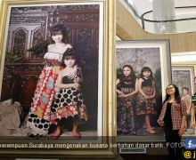Perempuan Surabaya dalam Balutan Batik - JPNN.com